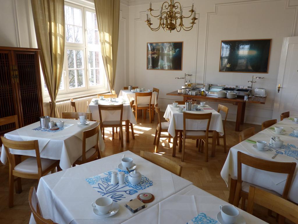Hotel Fresena Im Dammtorpalais Hamburg-Harburg Buitenkant foto