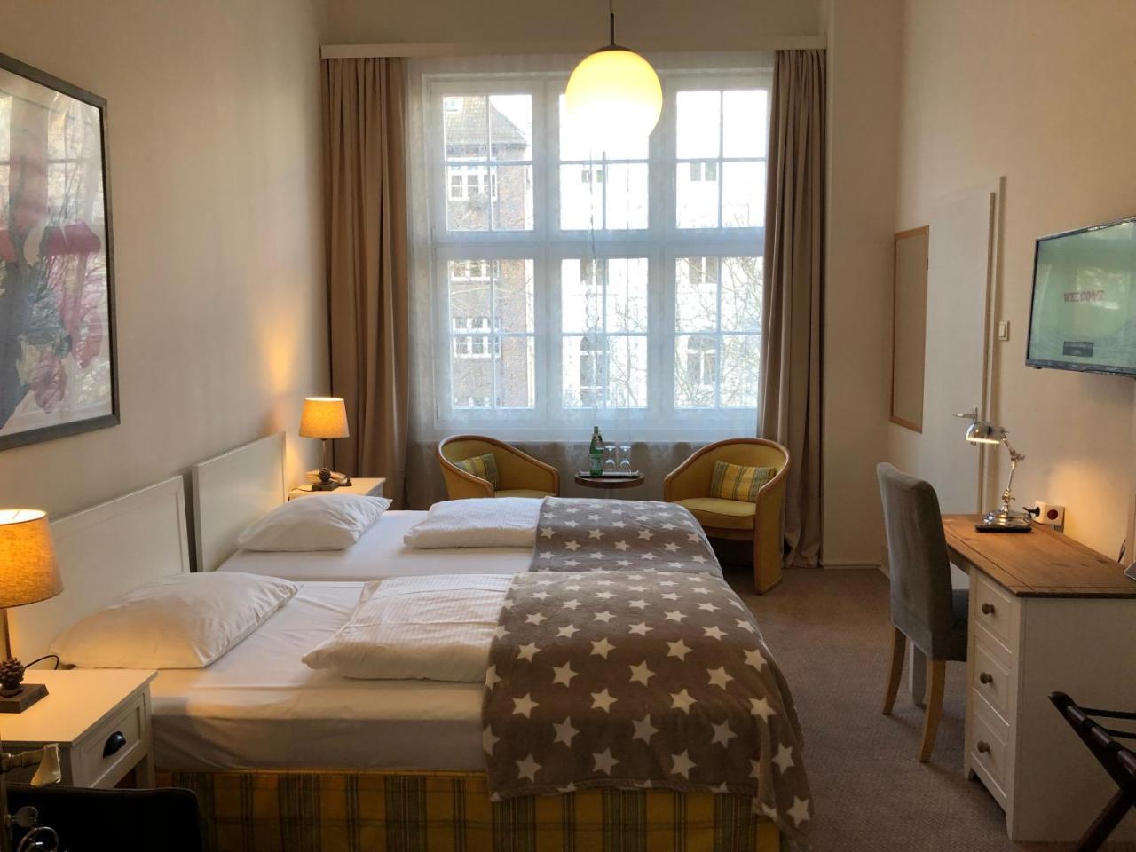 Hotel Fresena Im Dammtorpalais Hamburg-Harburg Buitenkant foto
