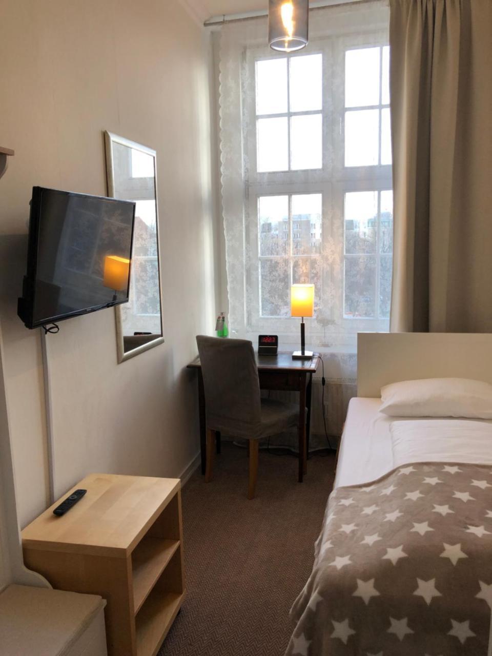 Hotel Fresena Im Dammtorpalais Hamburg-Harburg Buitenkant foto