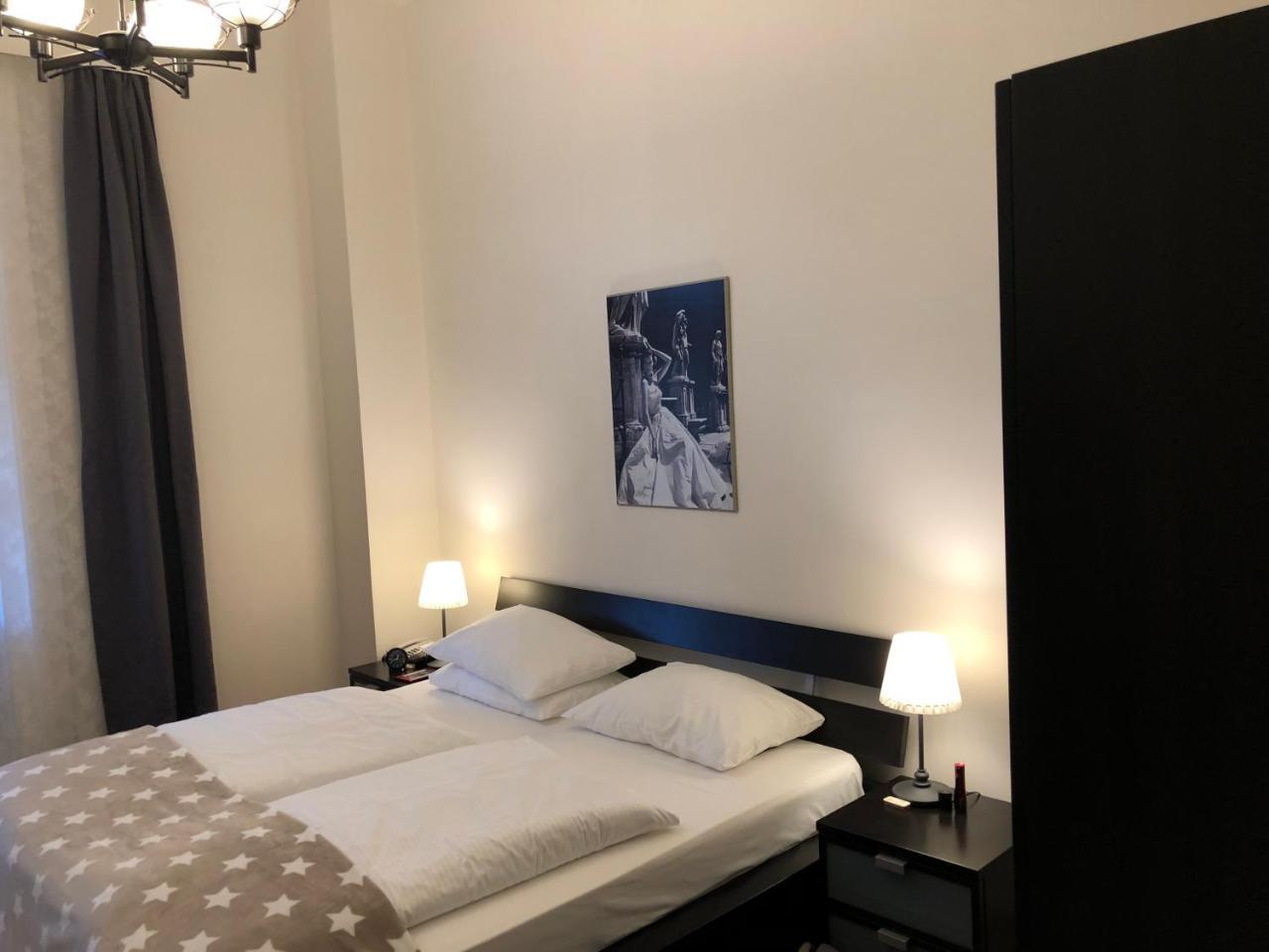 Hotel Fresena Im Dammtorpalais Hamburg-Harburg Buitenkant foto