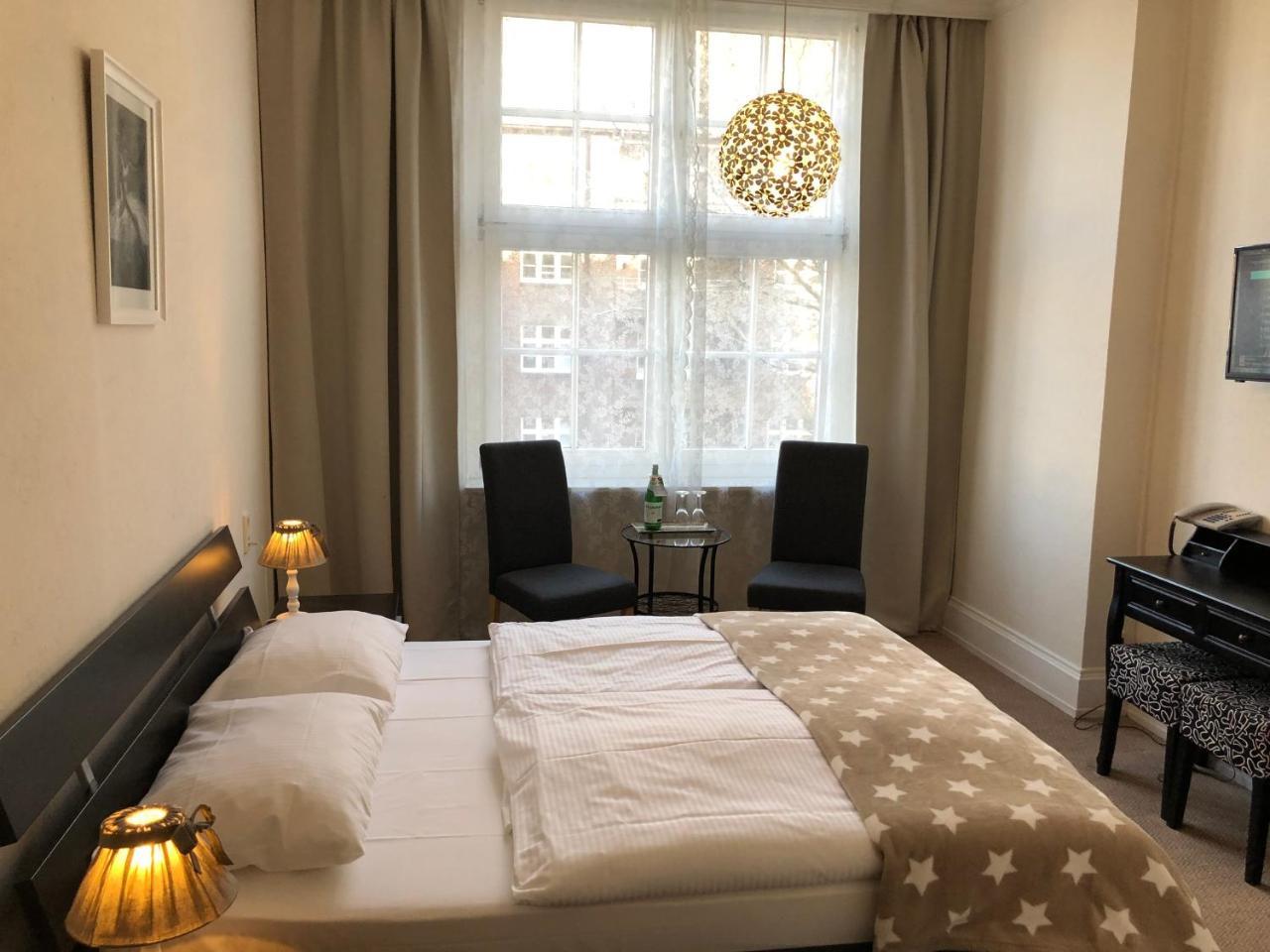 Hotel Fresena Im Dammtorpalais Hamburg-Harburg Buitenkant foto